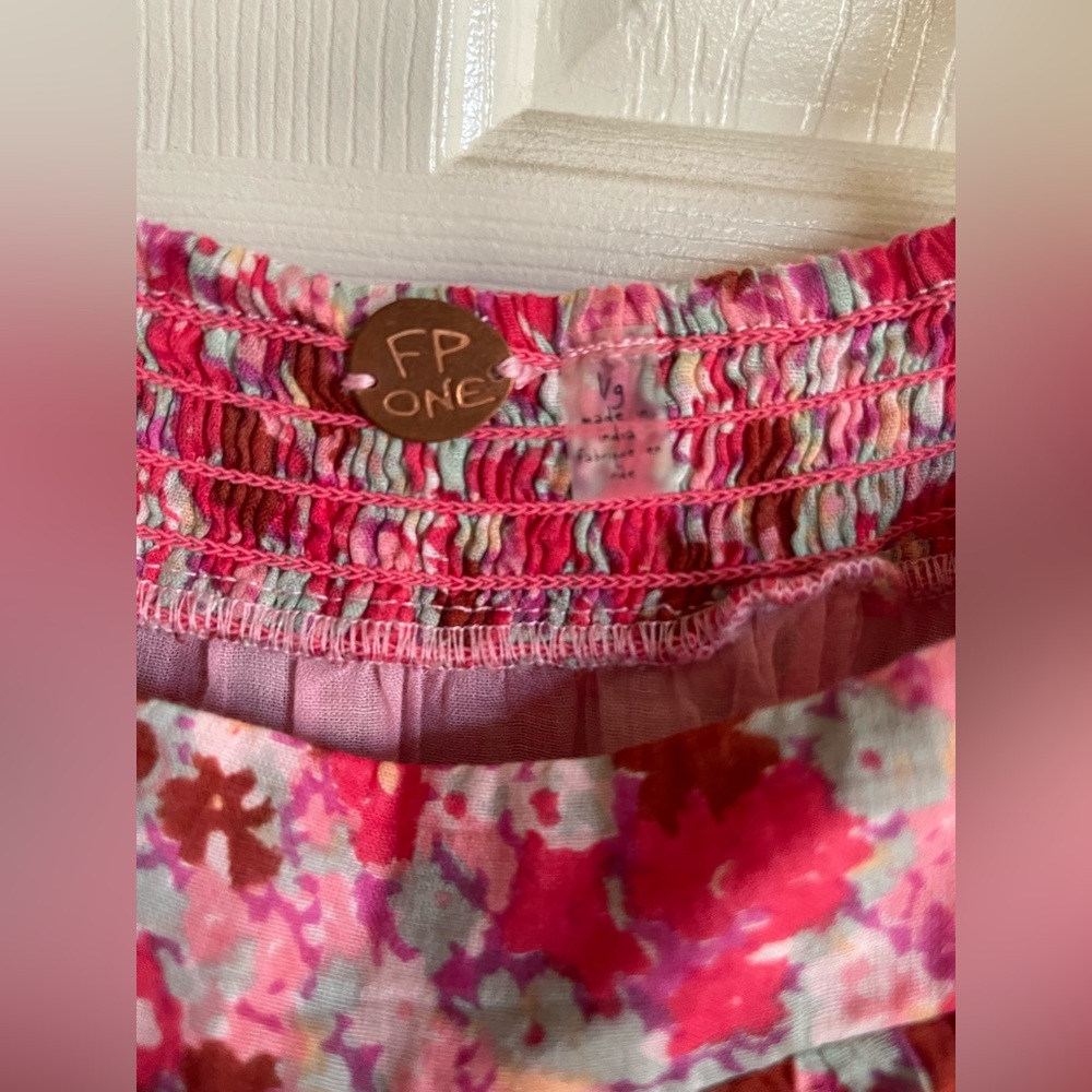 FP One Pink Floral Ruffle Top Large - Picture 4 of 7